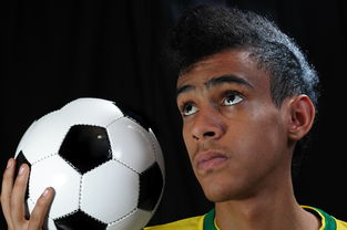 乐鱼体育登录-德甲球队构建动态战术模拟系统提升临场应变能力