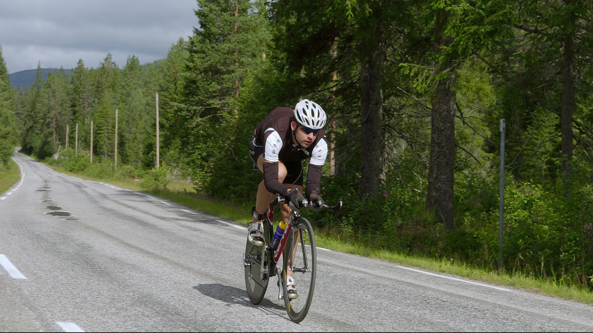 “泳池争锋！2025世界游泳锦标赛最强泳将谁与争锋？”